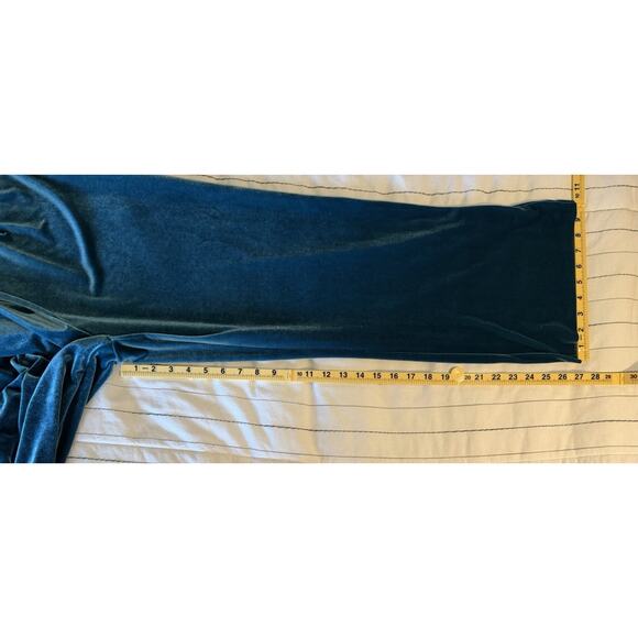 Chico's Travelers | Pant Velvet No Tummy Wide Leg Shortened Pull On Teal Sz 3/16 - Picture 5 of 6